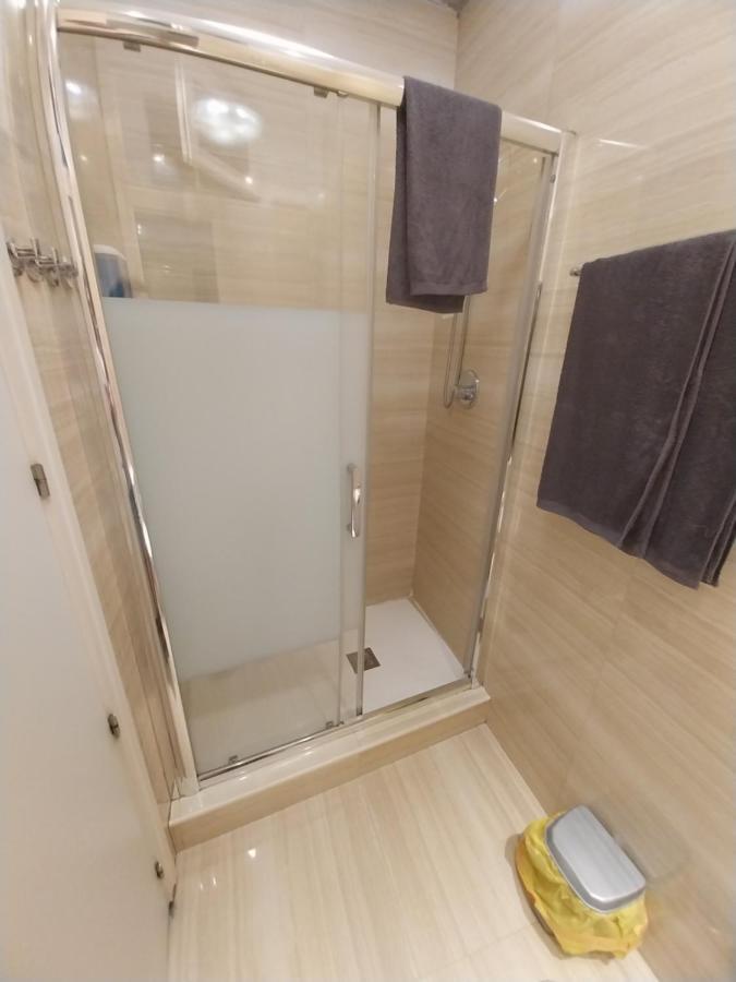 Centrico Apartamento Con Patio Madrid Eksteriør bilde
