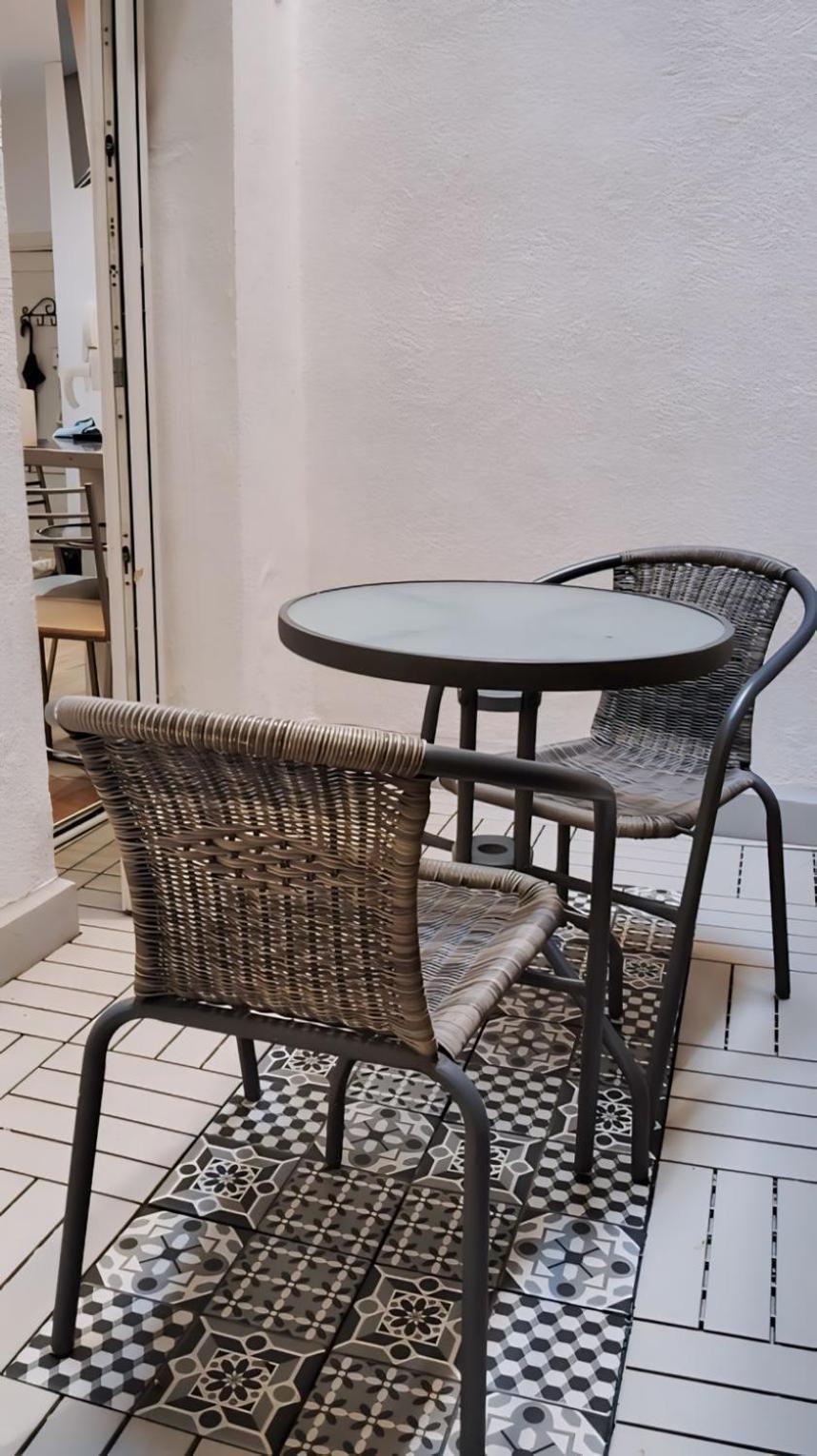 Centrico Apartamento Con Patio Madrid Eksteriør bilde